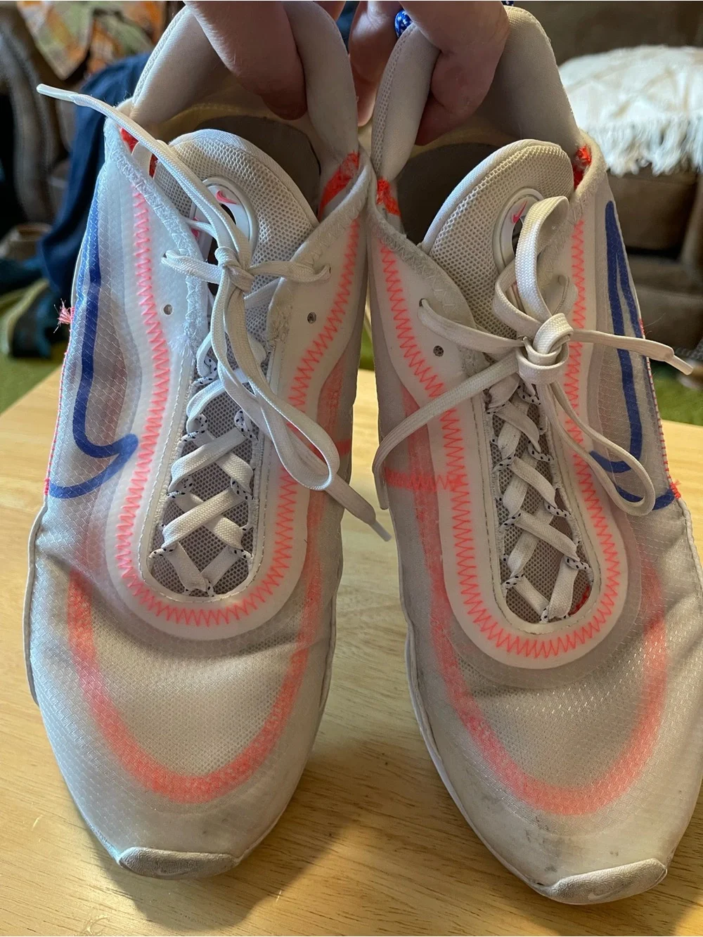 Nike Air Max 2090 White Racer Blue Flash Crimson CT1290 100 Women's Sz 10